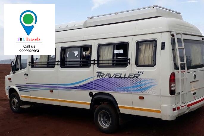 15 Seater Tempo Traveller in Noida